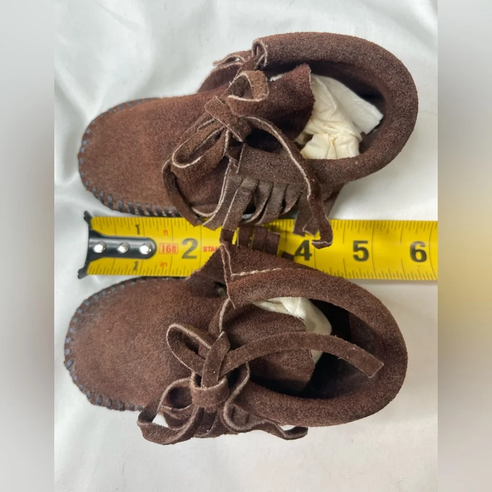 Vintage Brown Minnetonka Baby Classic Fringe Softsole Bootie
